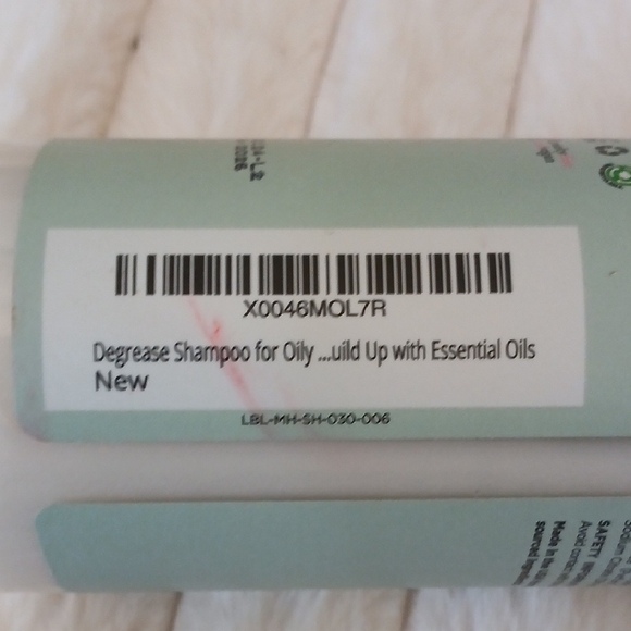 Maple Holistics Degrease Shampoo with Rosemary - Picture 4 of 4